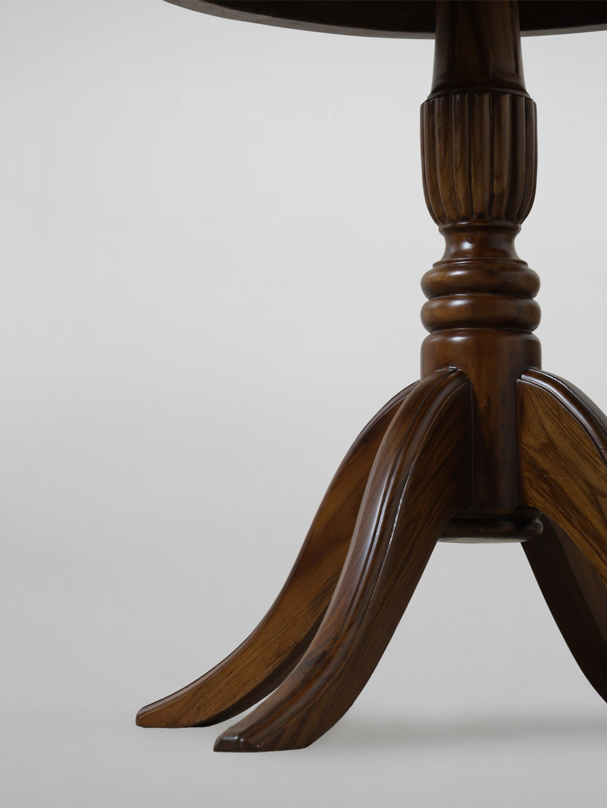 The Mid Size Round Table