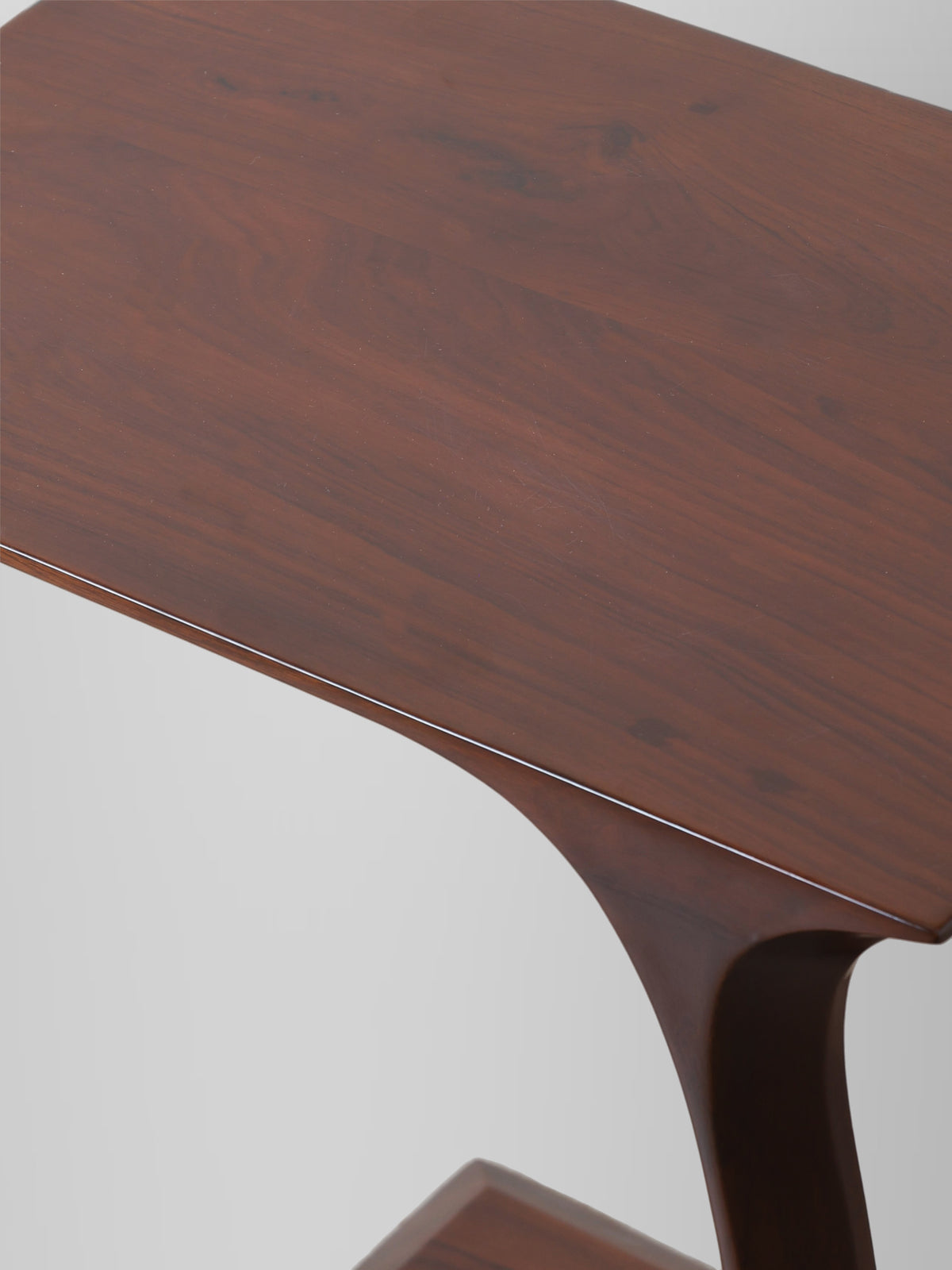 The Sofa Slide Table