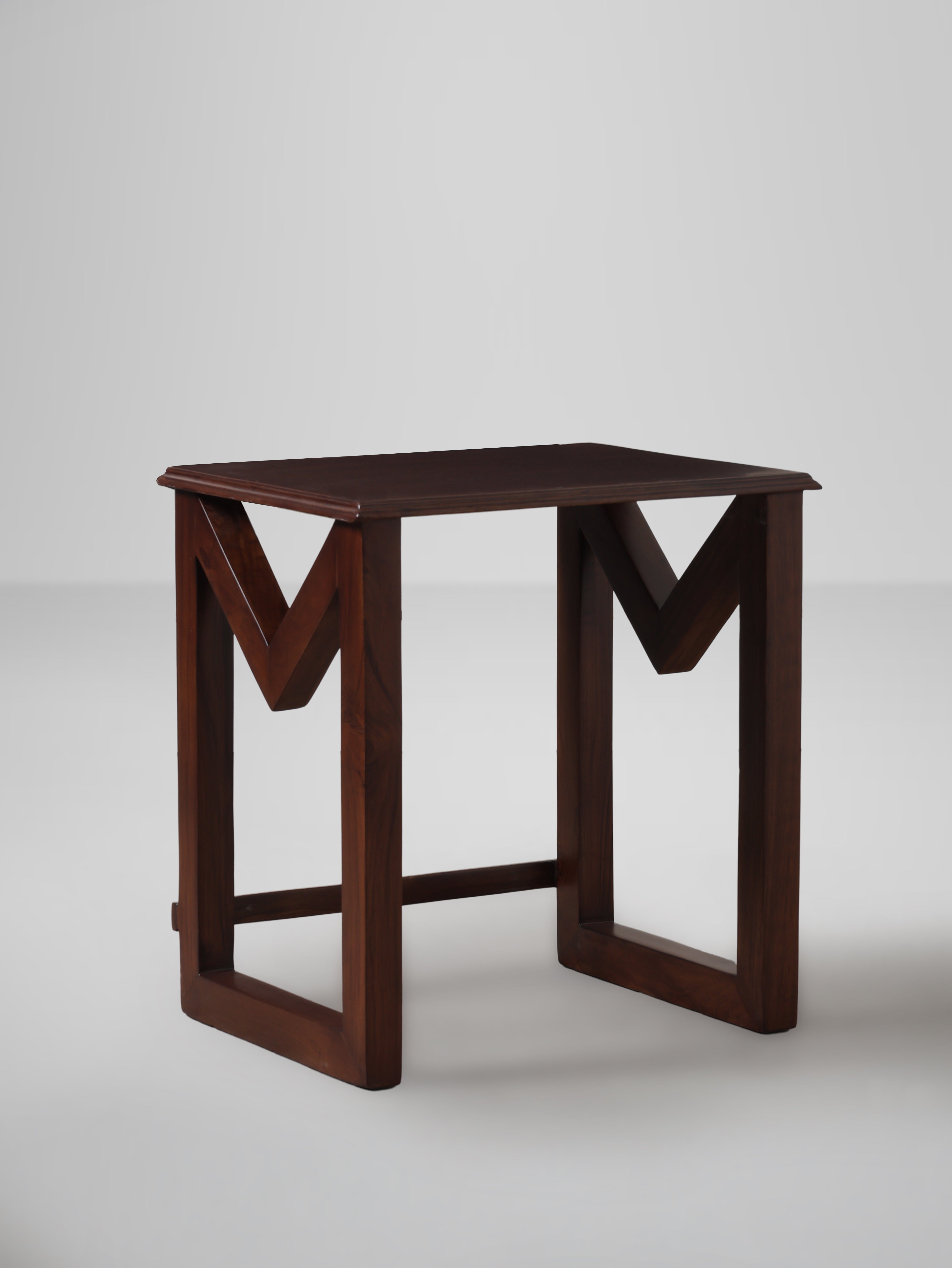 The Classic M-Frame Nesting Tables